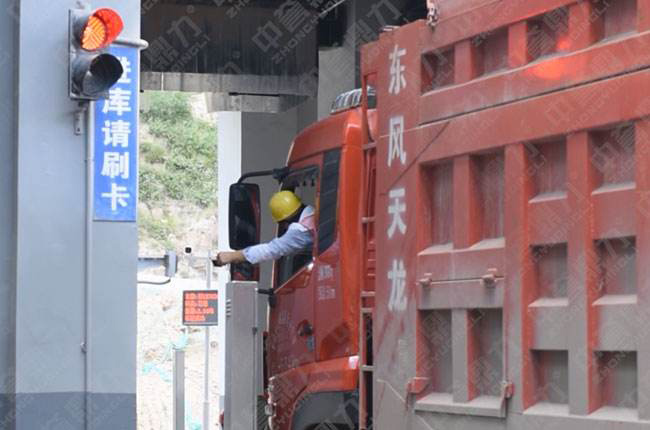 һ��ͨ�����b܇����ϵ�yˢ���ϰ�