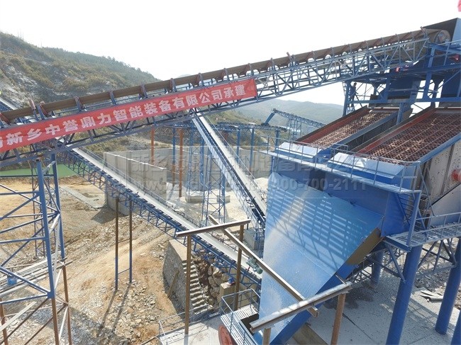 �������a���F��