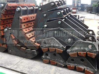 �������r��