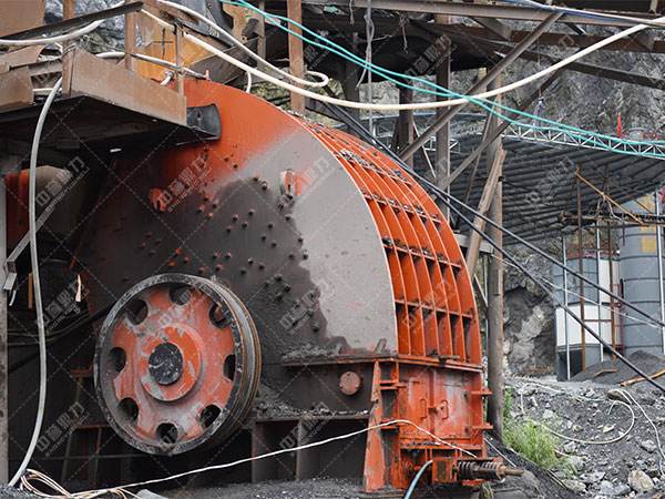 ���ϼӹ�ϵ�y�е������O��